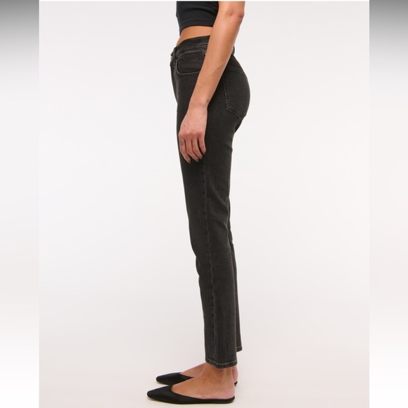 Abercrombie & Fitch High Rise Skinny Jean - Picture 3 of 9